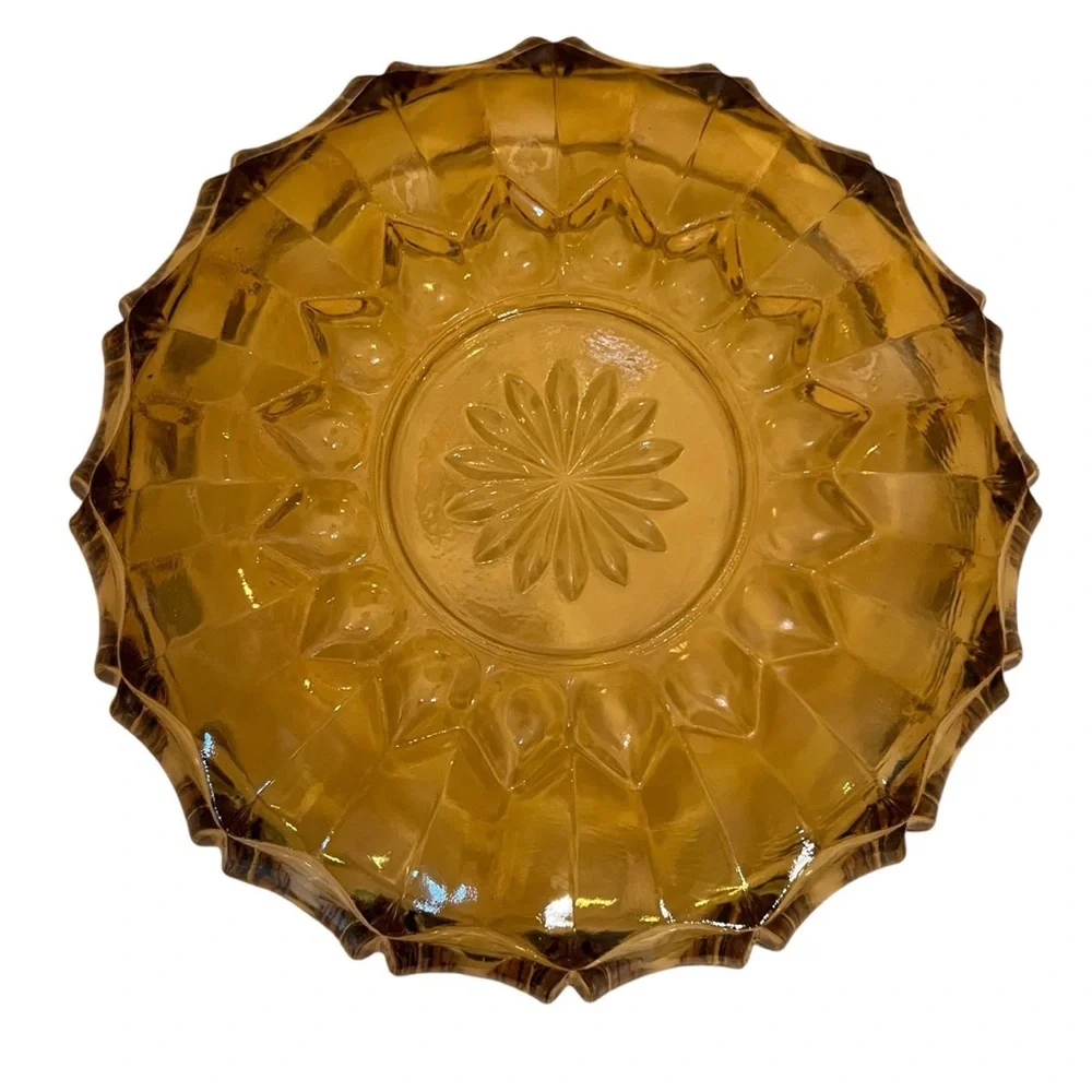 Vintage Anchor Hocking Fairfield Amber Glass Serving or Fruit Bowl